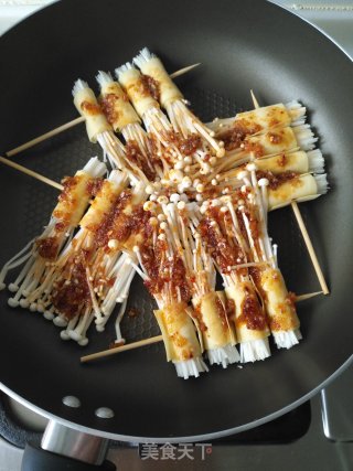 Pan-fried Cumin Enoki Mushroom recipe