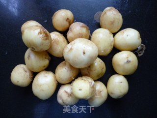 Braised Baby Potatoes in Oil recipe