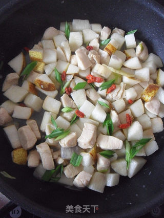 [winter Healthy Vegetables for Common People's Homes] Three Dings of Chicken Breast recipe
