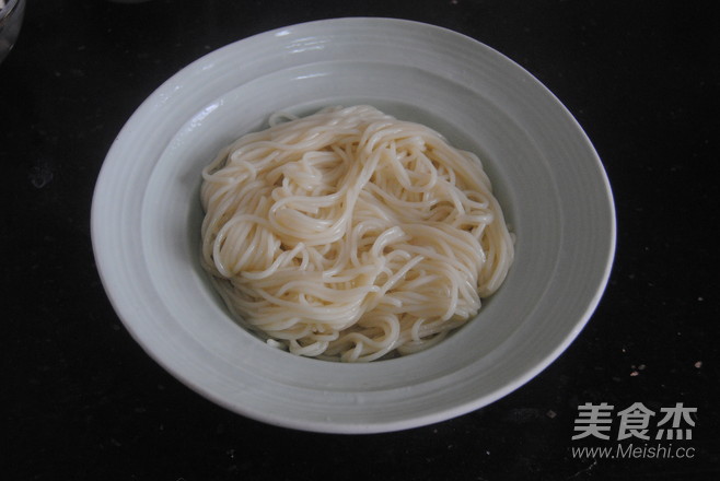 Shacha Straw Mushroom Meat Sauce Noodle recipe