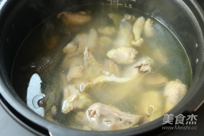 Fresh Mushroom Chicken Soup recipe