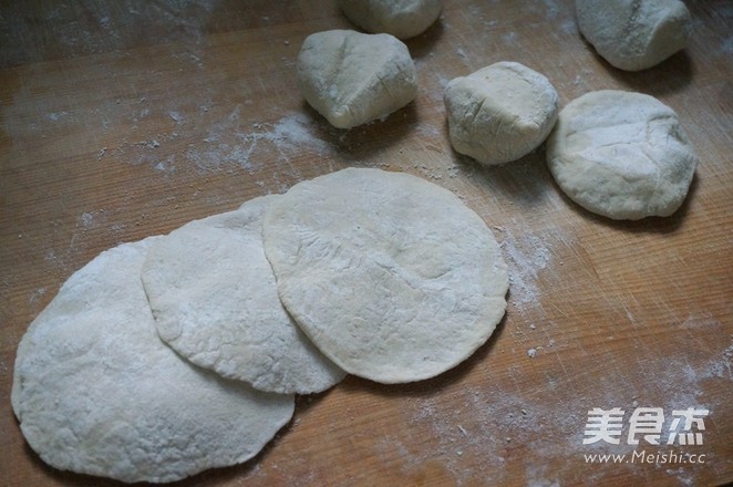 Plum Dried Vegetable Buns recipe