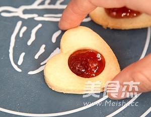 Sweetheart Strawberry Biscuits recipe