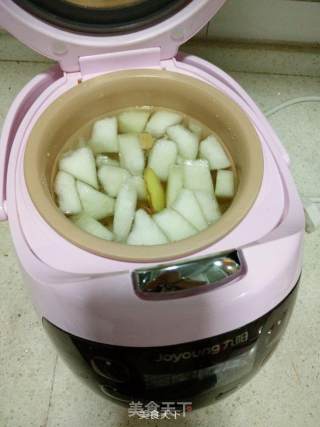 Lily Scallop and Winter Melon Soup recipe