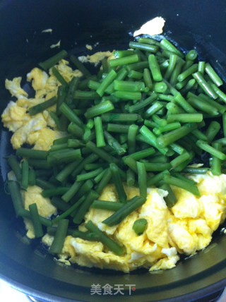 New Eat-scrambled Eggs with Chrysanthemum Chrysanthemum recipe