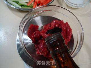 Home-style Quick Stir-fried Dish "fried Beef Tenderloin with Celery" recipe