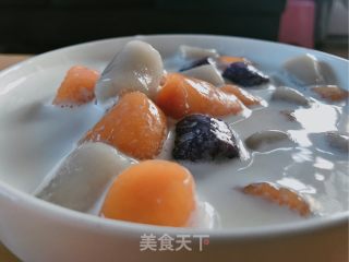 Banana Milk Three-color Taro Balls recipe