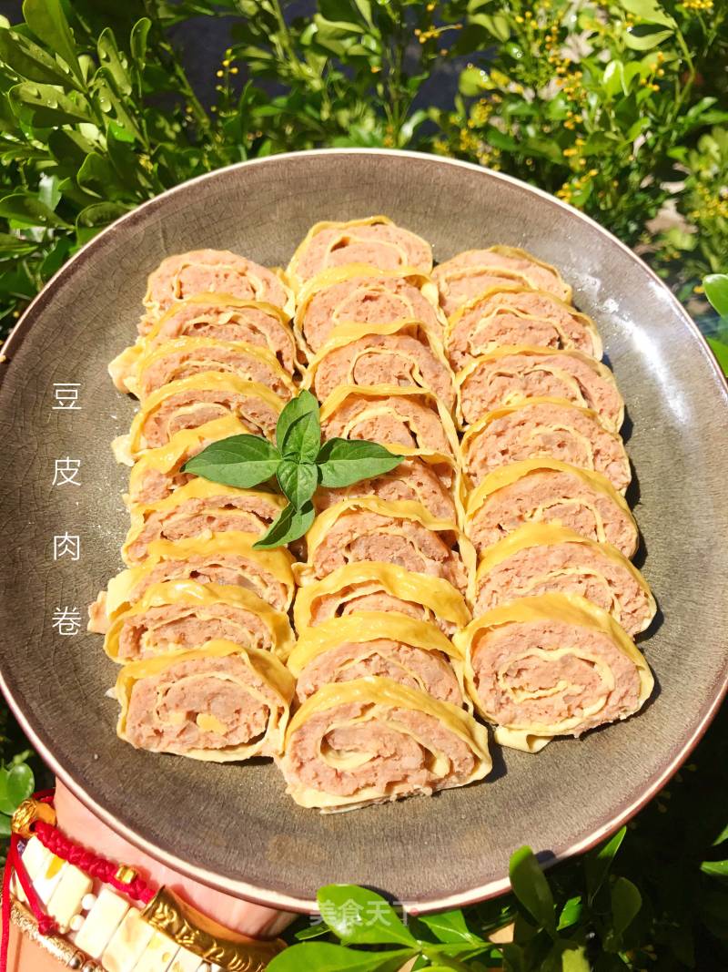 Tofu Skin Meat Rolls Full of Nutrition recipe