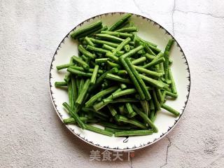 Stir-fried Carob (less Oil Version) recipe