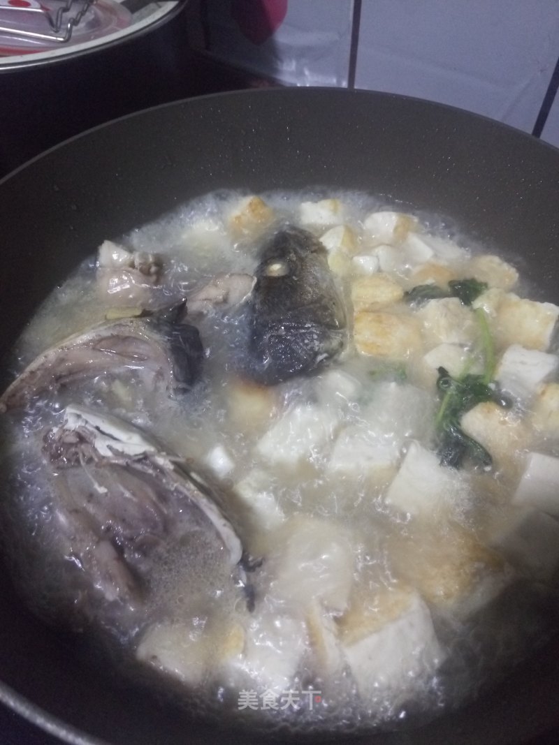 Fish Head Tofu Soup (golden Version) recipe