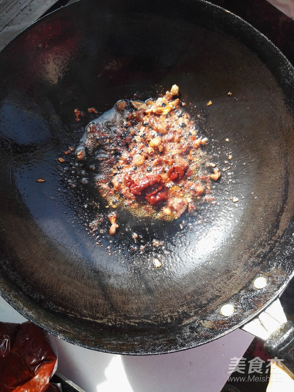 Noodles with Alfalfa Meat Sauce recipe