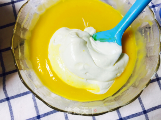 Summer Cool-mango Yogurt Cheese Mousse Cake recipe