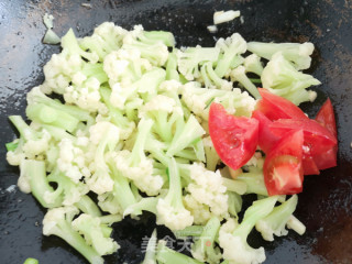 Stir-fried Cauliflower with Shredded Chicken recipe