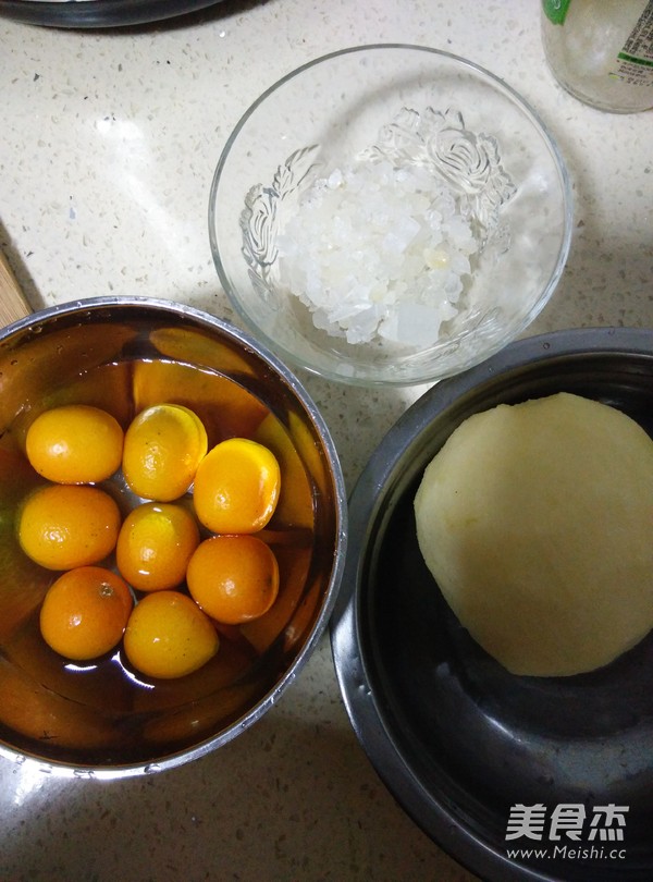 Kumquat Pear Water recipe