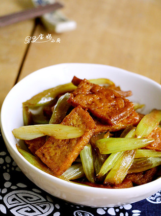 Celery Stir-fried Tofu
