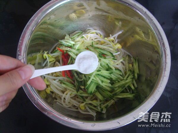 Cucumber with Bean Sprouts recipe