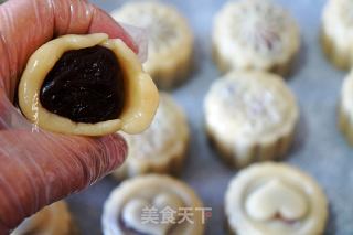 Mooncakes with Red Bean Paste and Egg Yolk Filling recipe