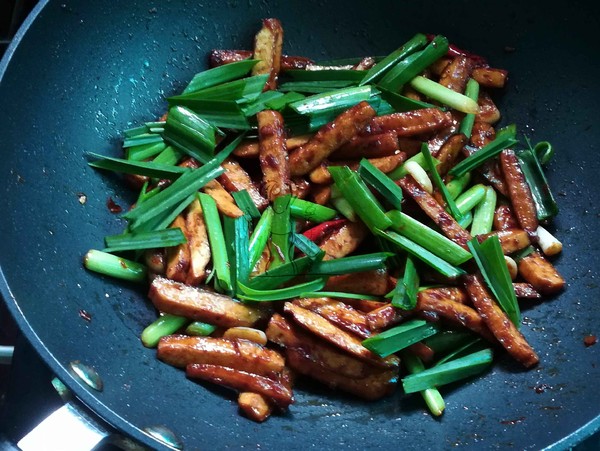 Stir-fried Spicy Garlic Sprouts recipe