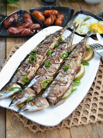 Grilled Saury with Ginger