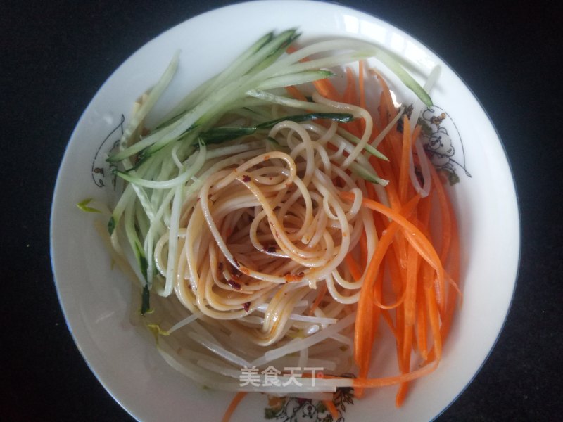 Summer Refreshing Cold Noodles recipe