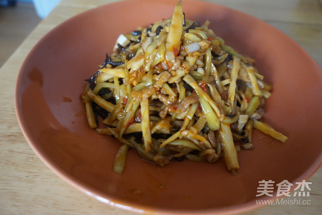 Ching Ming Spring Bamboo Shoots Fish-flavored Pork Shreds recipe