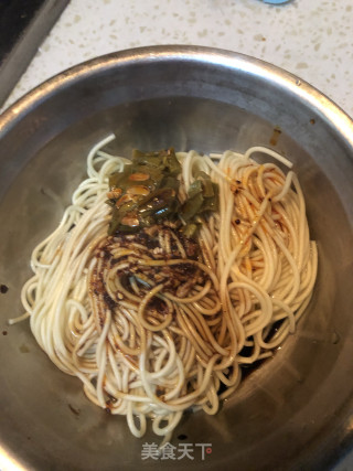 Spicy Hot Dry Noodles recipe