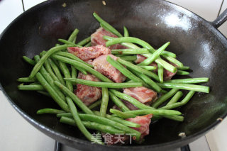 Stewed Bean Spine in Sauce recipe