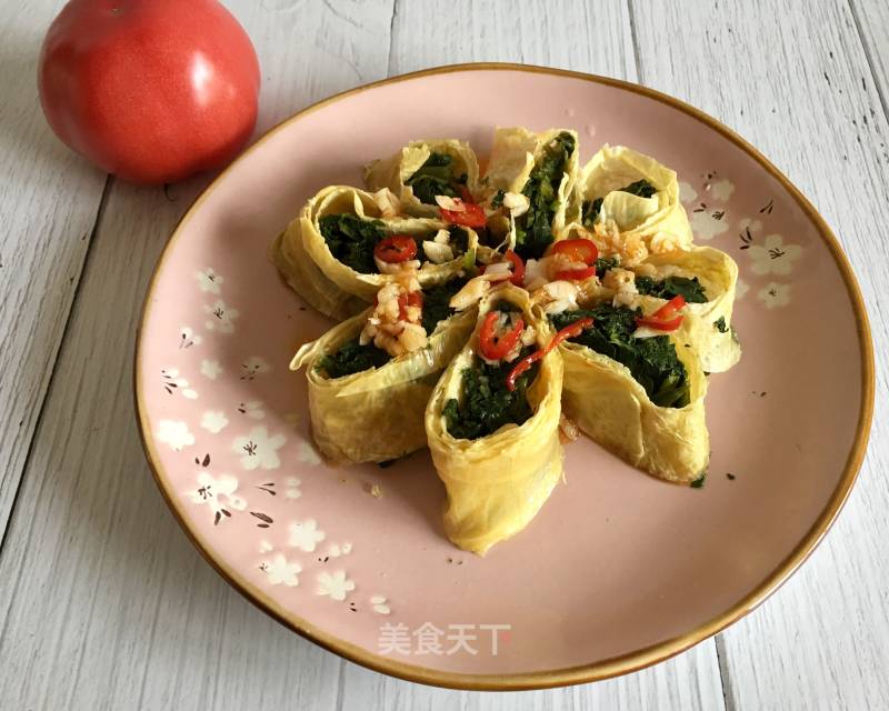 Celery Leaf Bean Curd Roll recipe