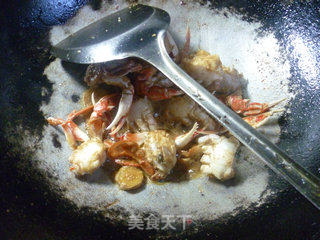 Stir-fried Flower Crab with Asparagus Tip recipe