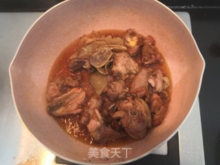 Braised Chicken with Lettuce and Taro recipe