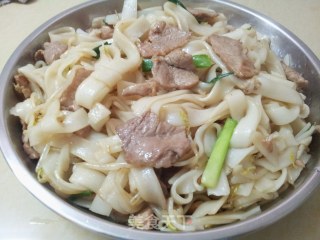 Fried Hor Fun with Sliced Pork recipe