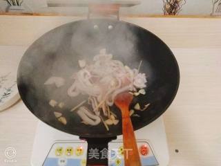 Stir Fried Squid with Garlic recipe