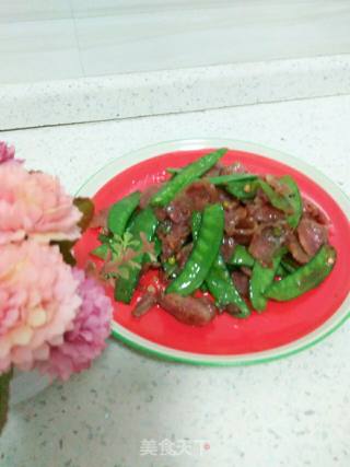 Stir-fried Snow Peas with Sausage recipe