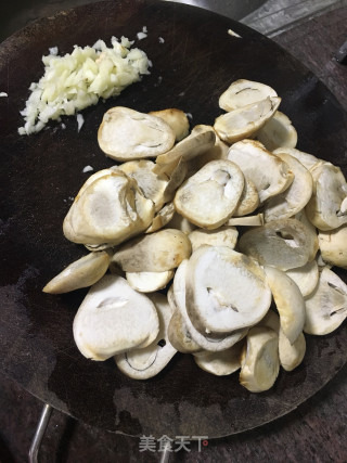 Shanghai Green Fried Mushrooms recipe