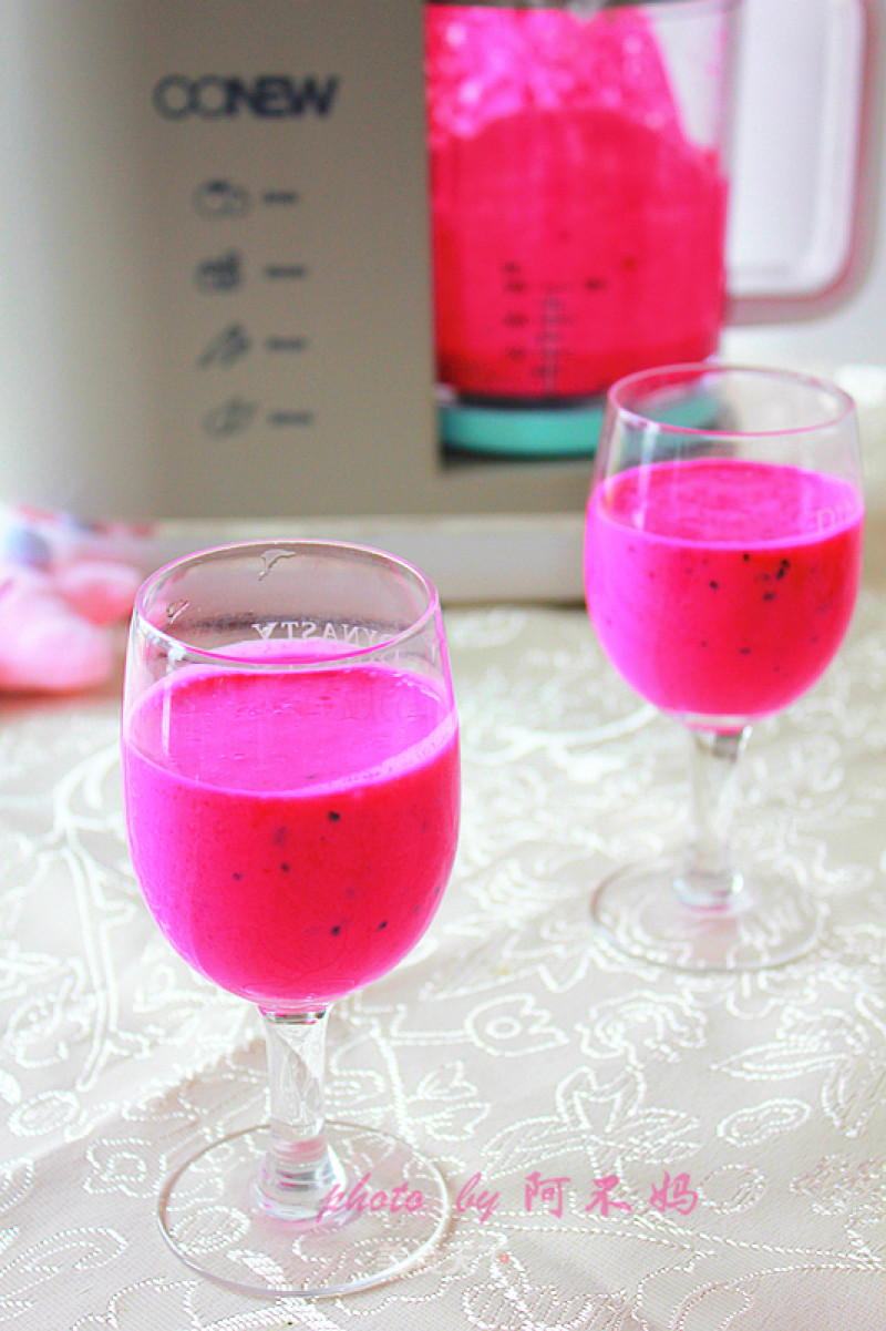 Dragon Fruit Milkshake recipe