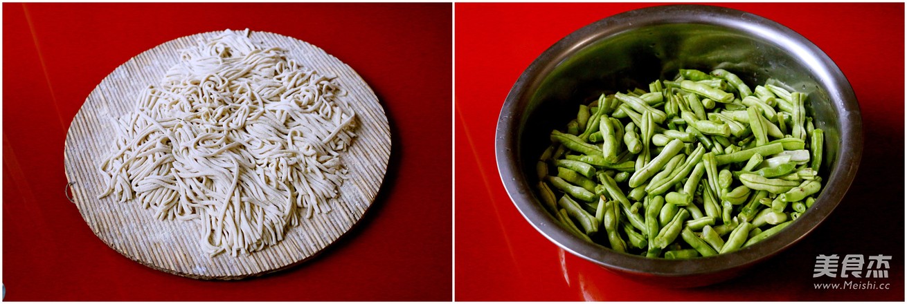 Braised Noodles with Beans recipe