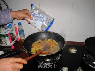 Stir-fried Hot and Sour Watermelon Peel recipe