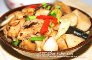 [upgraded Taiwanese Traditional Jiangxi Cuisine] Three Cup Chicken with Assorted Mushrooms recipe