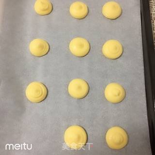 Strawberry Meringue Puffs recipe
