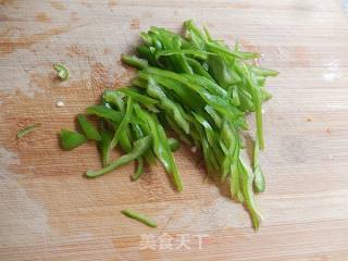 #下饭菜# Fried Gluten with Green Pepper recipe