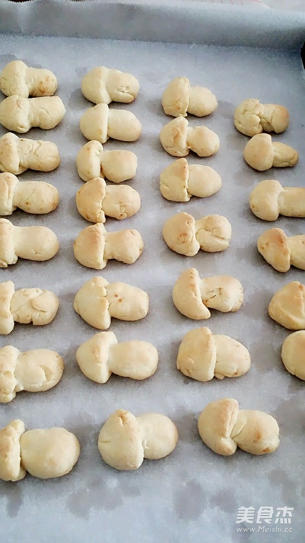 Cute Mushroom Biscuits recipe