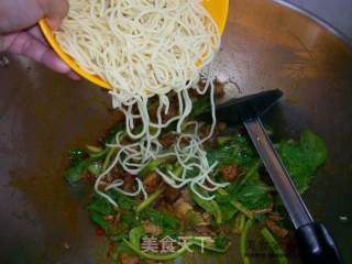 Dry Fried Hot and Sour Noodles recipe