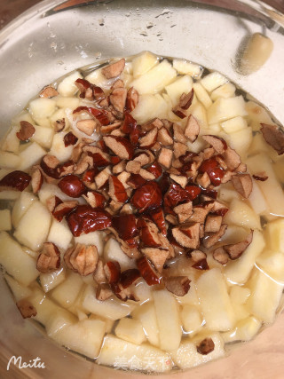 Apple and Red Date Soup recipe