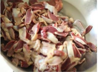 Make A Super Meal in The Summer-stir-fried Chicken Gizzards recipe