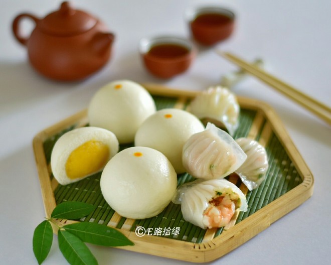 Crystal Shrimp Dumplings & Fragrant Custard Buns (feedback from The Live Video of The Kitchen Studio) recipe