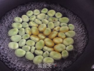 A Quick-hand Dish Made in Ten Minutes-roasted Broad Beans in Soy Sauce recipe