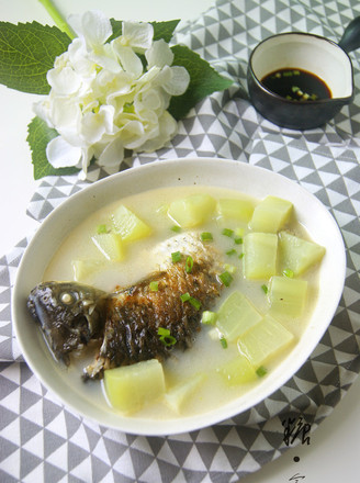 Qingrun Tonic Soup that is So Delicious that You Can't Stop The Mouth [chayote and Crucian Carp