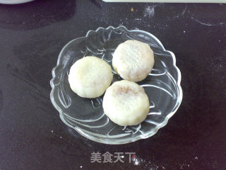 Apple Grape Snowy Mooncakes recipe