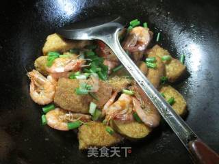 Braised Small Vegetarian Chicken with Shrimp recipe