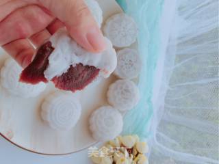 Simple Snowy Mooncakes for Newbies recipe